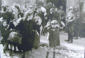 bambino-simbolo-ghetto-ebreo-di-varsavia-1943